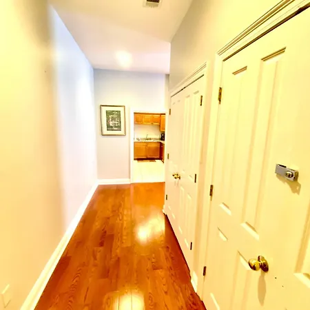 Nola Apartment