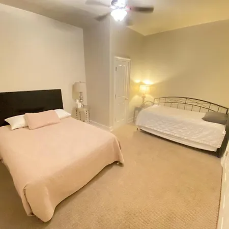 Nola Apartment *