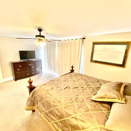 Nola Apartment *
