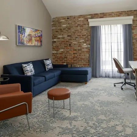 Courtyard By Marriott Warehouse Arts District Hotel