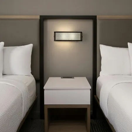 Springhill By Marriott Warehouse Arts District Hotel 3*