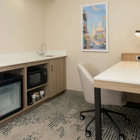 Springhill By Marriott Warehouse Arts District Hotel New Orleans