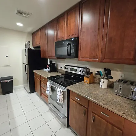 Beautiful Walk To French Quarter, Pool, Gym, View * New Orleans