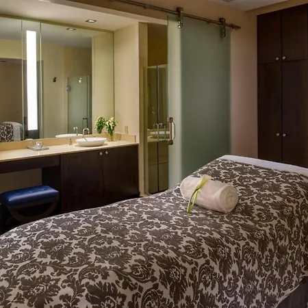 The Roosevelt - Waldorf Astoria & Hotel New Orleans
