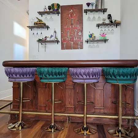 Holiday home Nola Luxury, Near Parade Route, Bar & Porch New Orleans