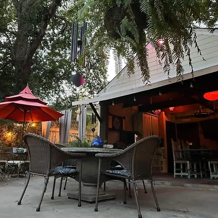 The Dragonfly Treme-historic Guesthouse-near French Quarter Bed & Breakfast 3*