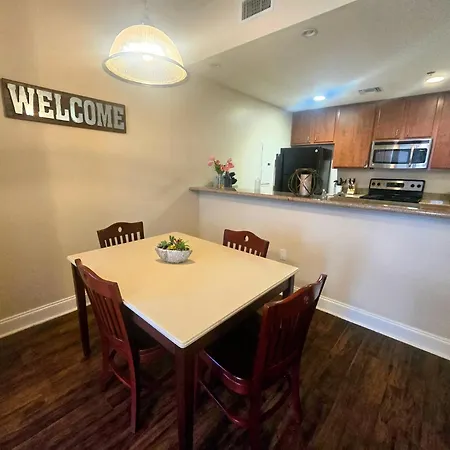 Apartment Beautiful Walk To French Quarter, Pool, Gym, View New Orleans