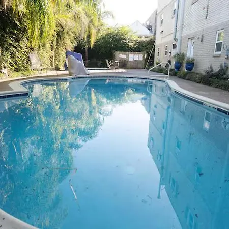 Frenchmen St 2br Hideaway W Pool & Hot Tub 3* New Orleans