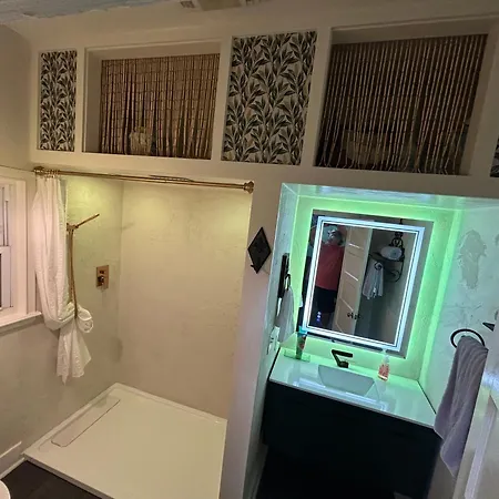 2 Bedroom 2 Bath Fun Vibes No Pet Fees Holiday home *