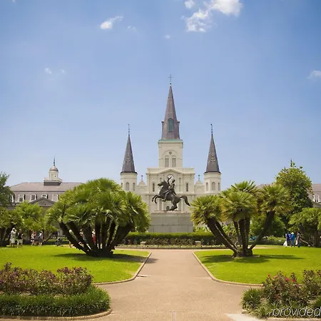 Hotel Q&c And Bar New Orleans, Autograph Collection
