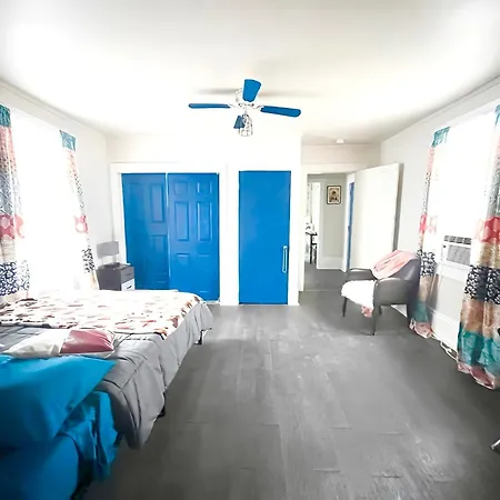 Holiday home Convenient Home, Near Super Dome, Less Than 1 Mile From French Quarter