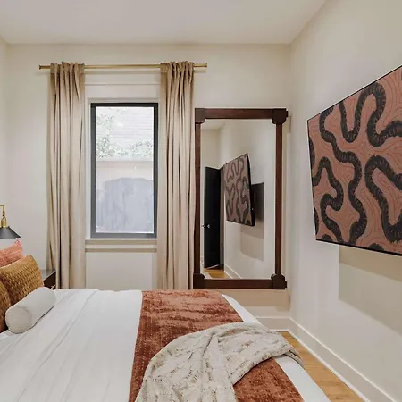 Luxe 6-bedroom Garden District Retreat Pool New Orleans