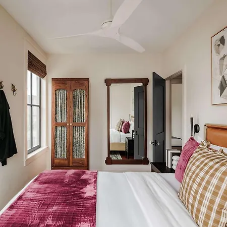 Holiday home Luxe 6-bedroom Garden District Retreat Pool New Orleans