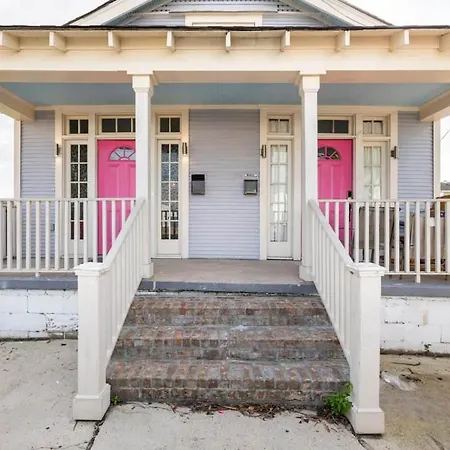 Beautiful Allen Toussaint Earhart Duplex New Orleans