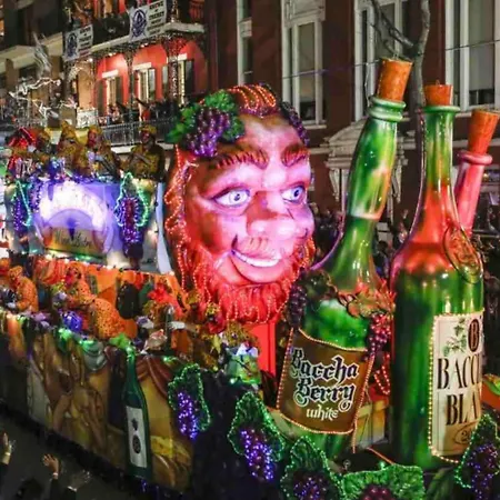 Patio Retreat Near Superdome & Jazz Fest Holiday home New Orleans