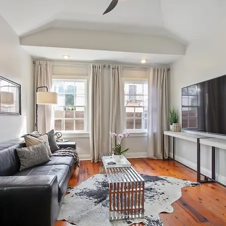 Holiday home Historic 8br With Pool Hot Tub New Orleans
