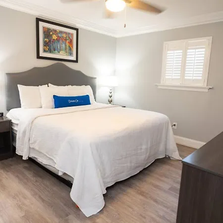 2br Marigny Retreat Near Frenchmen W Pool & Tub 3*