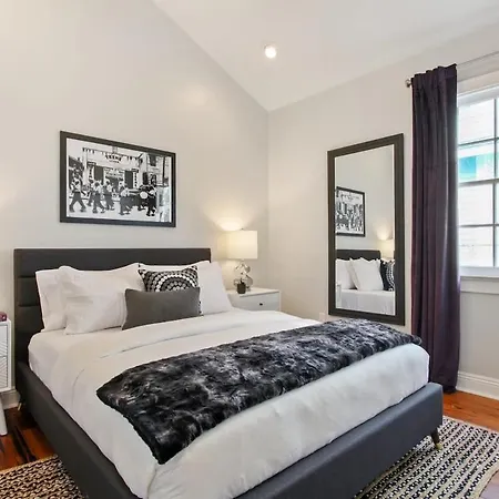 Historic 8br With Pool Hot Tub Holiday home New Orleans