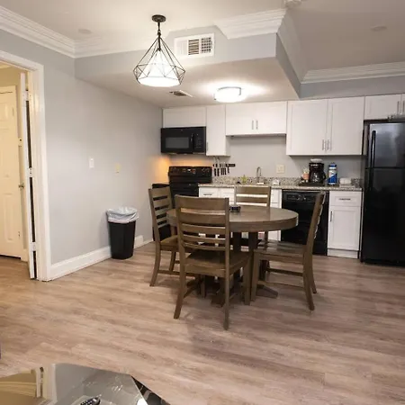 Aparthotel Frenchmen Private W Pool & Hot Tub Access