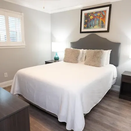 Chic 1br Retreat On Frenchmen Street W Pool 3* New Orleans