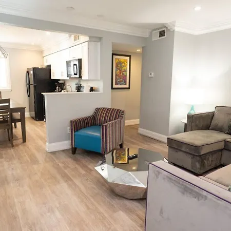 Aparthotel Frenchmen St 2br Hideaway W Pool & Hot Tub