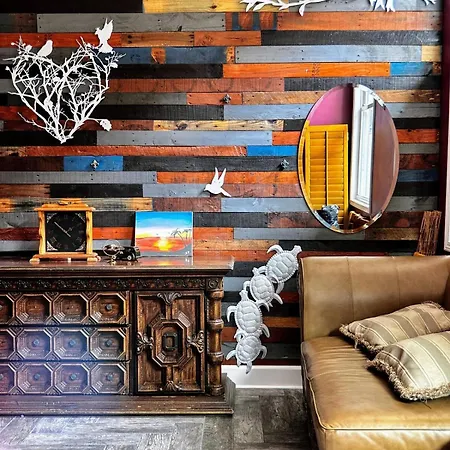 Apartment Gallery Alive! *