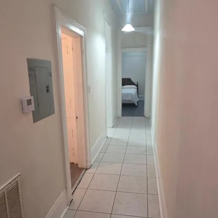 2br Penthouse On Claiborne Apartment