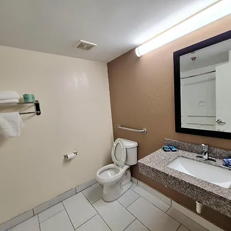 Trident & 3* New Orleans