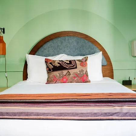 The Frenchmen By Kasa Living Hotel New Orleans