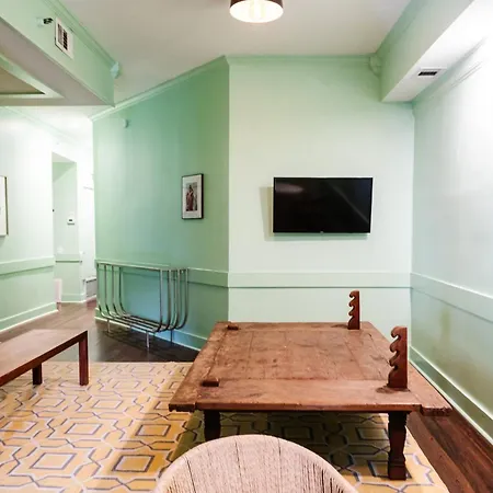 Hotel The Frenchmen By Kasa Living New Orleans
