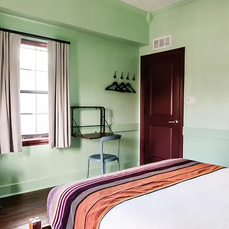 Hotel The Frenchmen By Kasa Living New Orleans