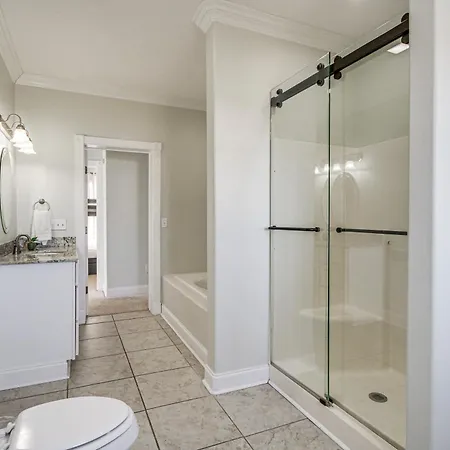 Private Dock & Pool: Luxe Nola Group Getaway! New Orleans