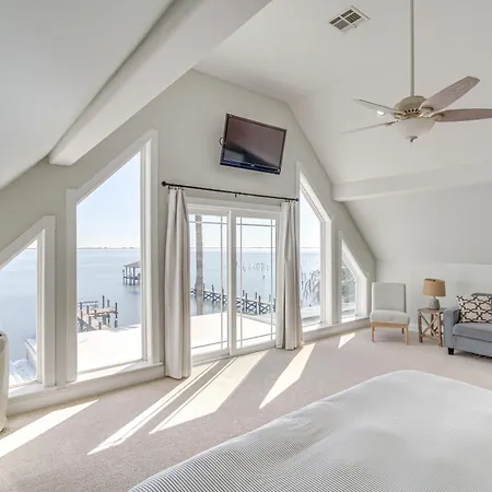 Holiday home Private Dock & Pool: Luxe Nola Group Getaway!