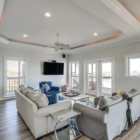 Private Dock & Pool: Luxe Nola Group Getaway! Holiday home New Orleans