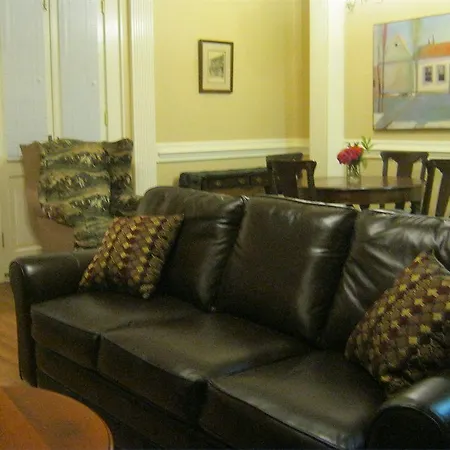 Grenoble House Hotel