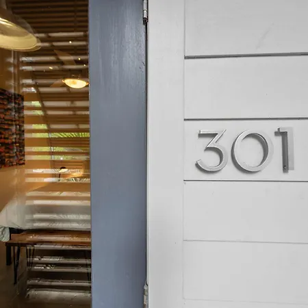 Moon 301 - Crescent Moonrise - 1 Bedroom - 1 Bath * New Orleans