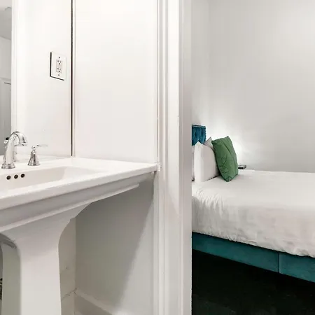 Apartment Roami At St. Helene