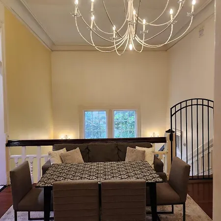 Apartment Walker Mansion On St Charles Ave - Unit 4