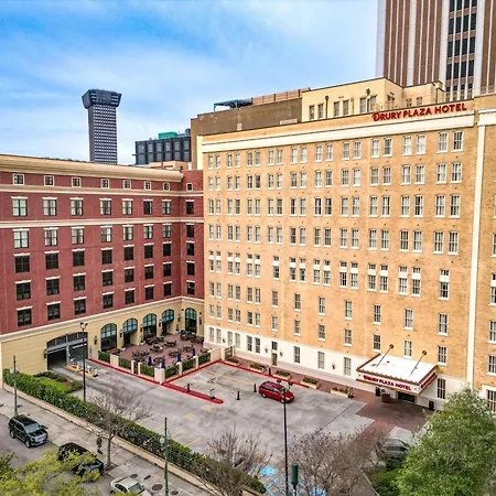 Hotel Drury Plaza 4*