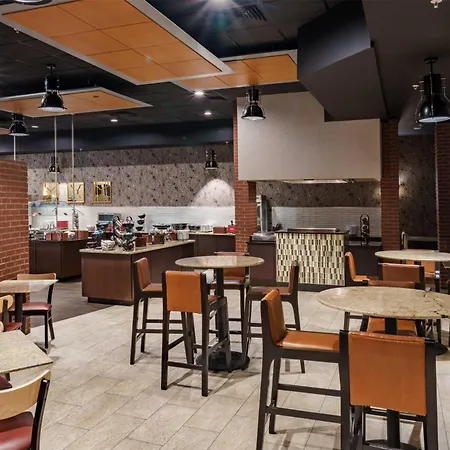 Drury Plaza Hotel 4*