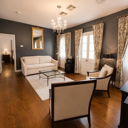 Maison Saint Charles New Orleans