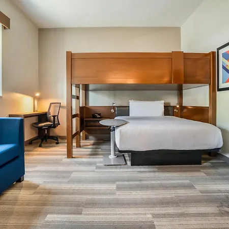 Express - Arts District By Ihg Hotel 3*