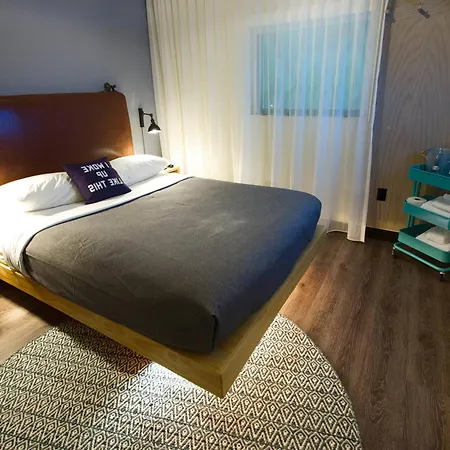 Moxy Downtown/french Quarter Area 3* New Orleans