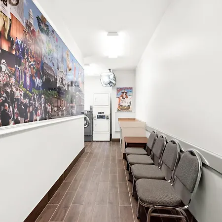 Hotel Comfort East