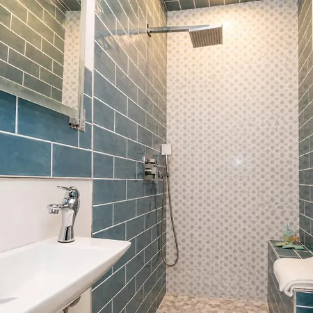Amazing Modern 5 Bedroom Next To French Qt & Bourbon New Orleans