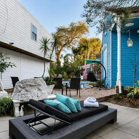 Amazing Modern 5 Bedroom Next To French Qt & Bourbon New Orleans
