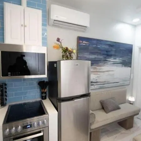 Amazing Modern 5 Bedroom Next To French Qt & Bourbon Bed & Breakfast New Orleans
