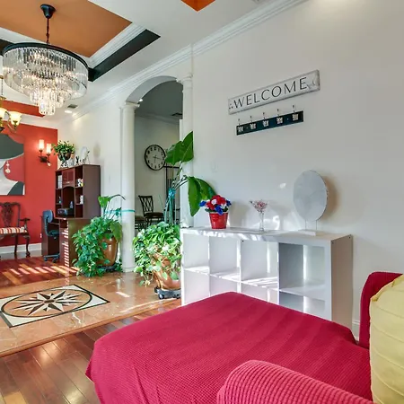 5 Mi To Bourbon St: Nola W/ Fenced Yard! Holiday home