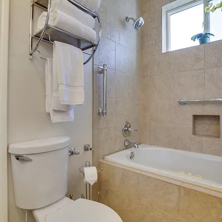 5 Mi To Bourbon St: Nola W/ Fenced Yard! * New Orleans