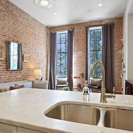Hotel 4br Gem On Gravier Close To Dining & Souvenirs *
